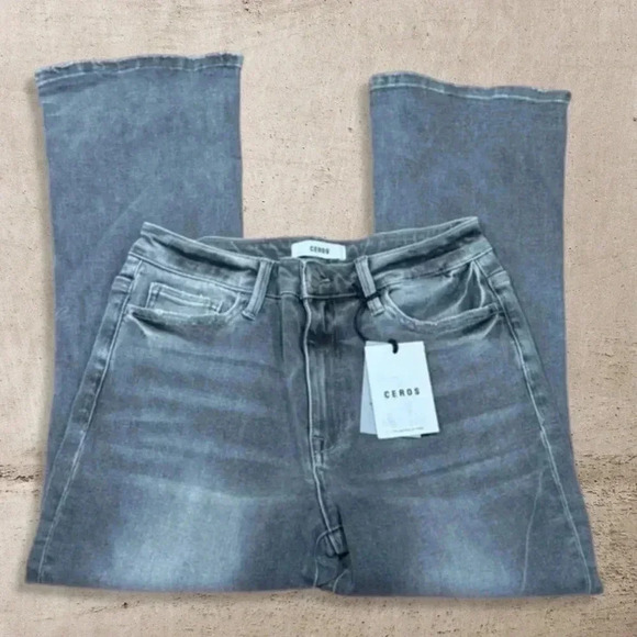 Ceros Crop Flare Jean NWT - Picture 3 of 6